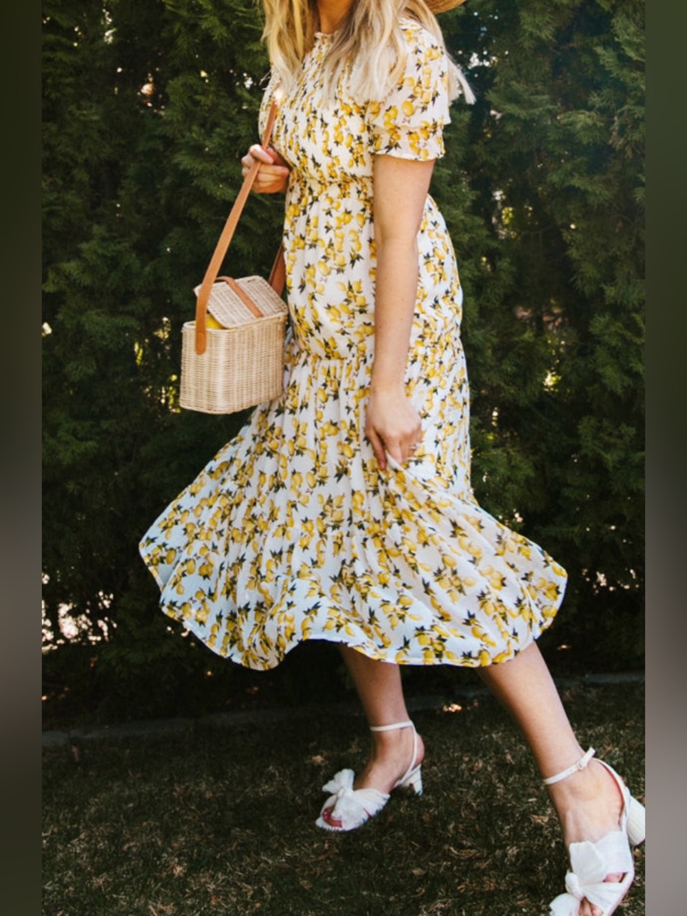 Ivy city co Floral Midi Dress in Yellow